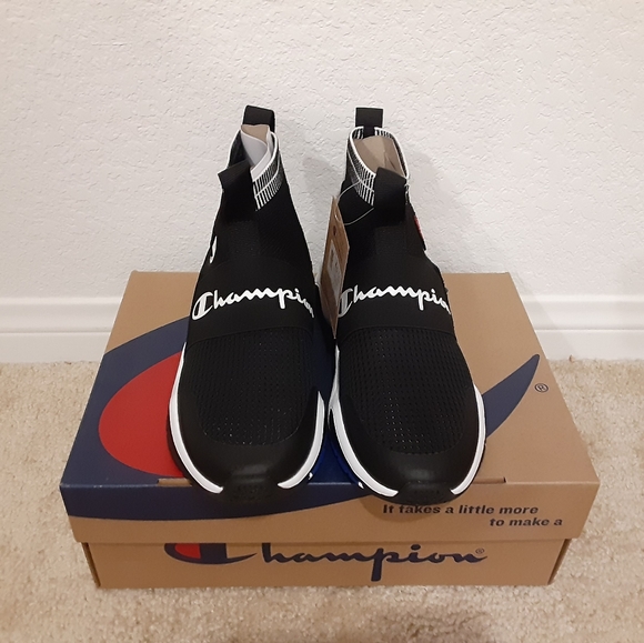 Champion - Picture 2 of 4